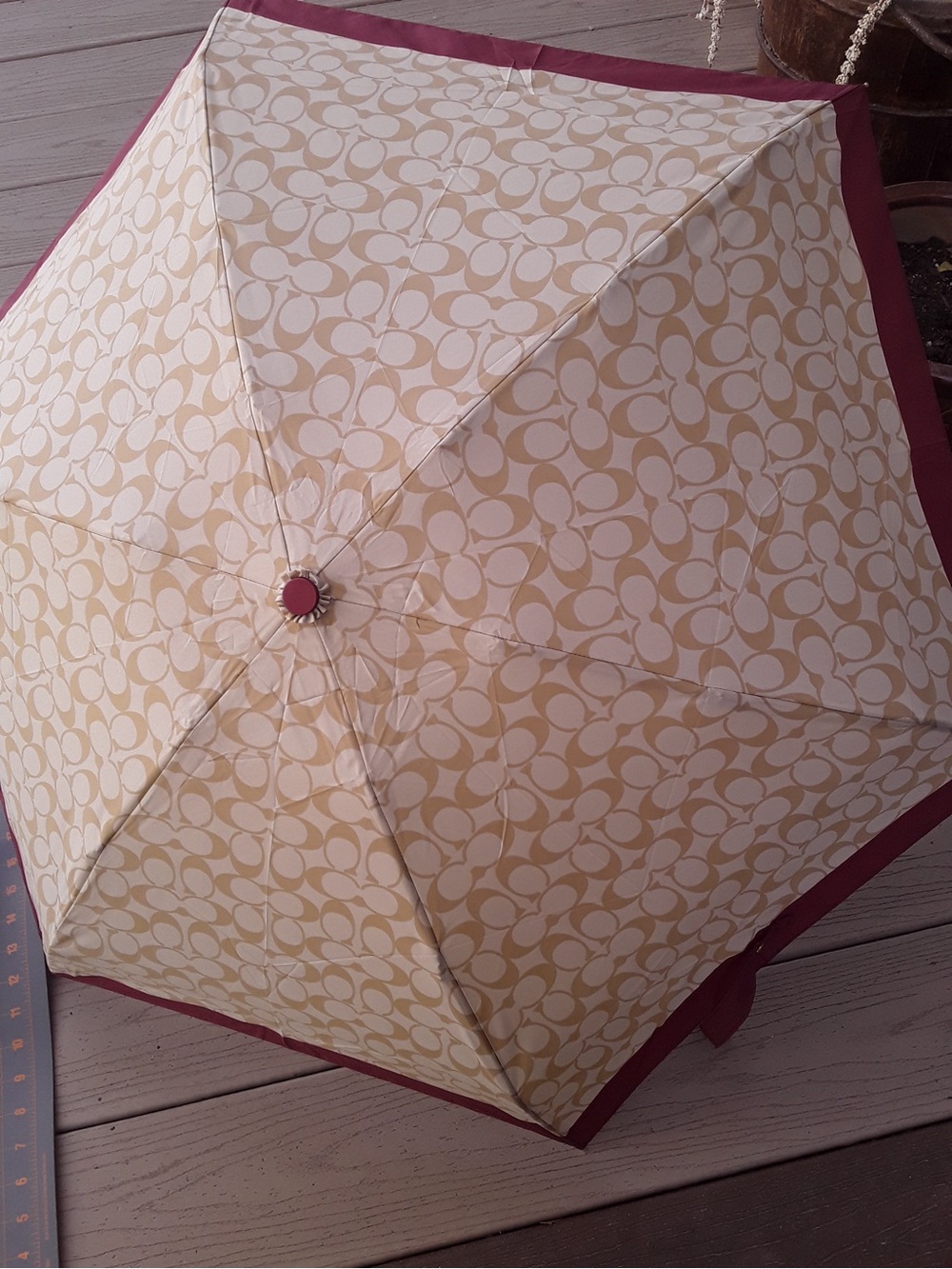 NWT Coach Signature UV Protection Mini Umbrella Gold/Ivory Rouge F63365